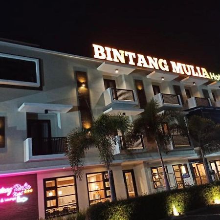 Bintang Mulia Hotel Jembel المظهر الخارجي الصورة