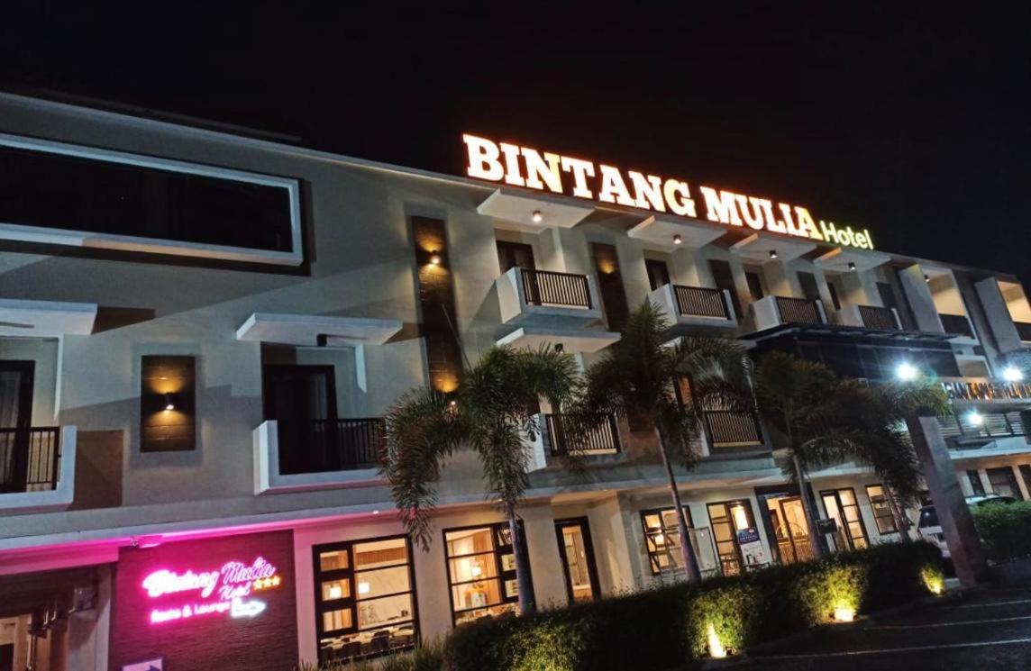 Bintang Mulia Hotel Jembel المظهر الخارجي الصورة